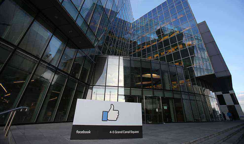 facebook.jpg