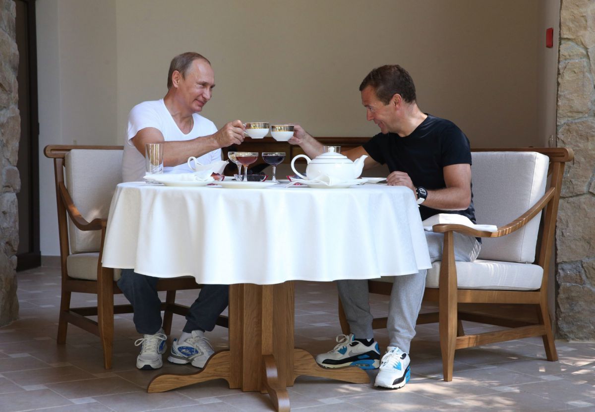 neformalnie_praktiki_obsheniya.jpg